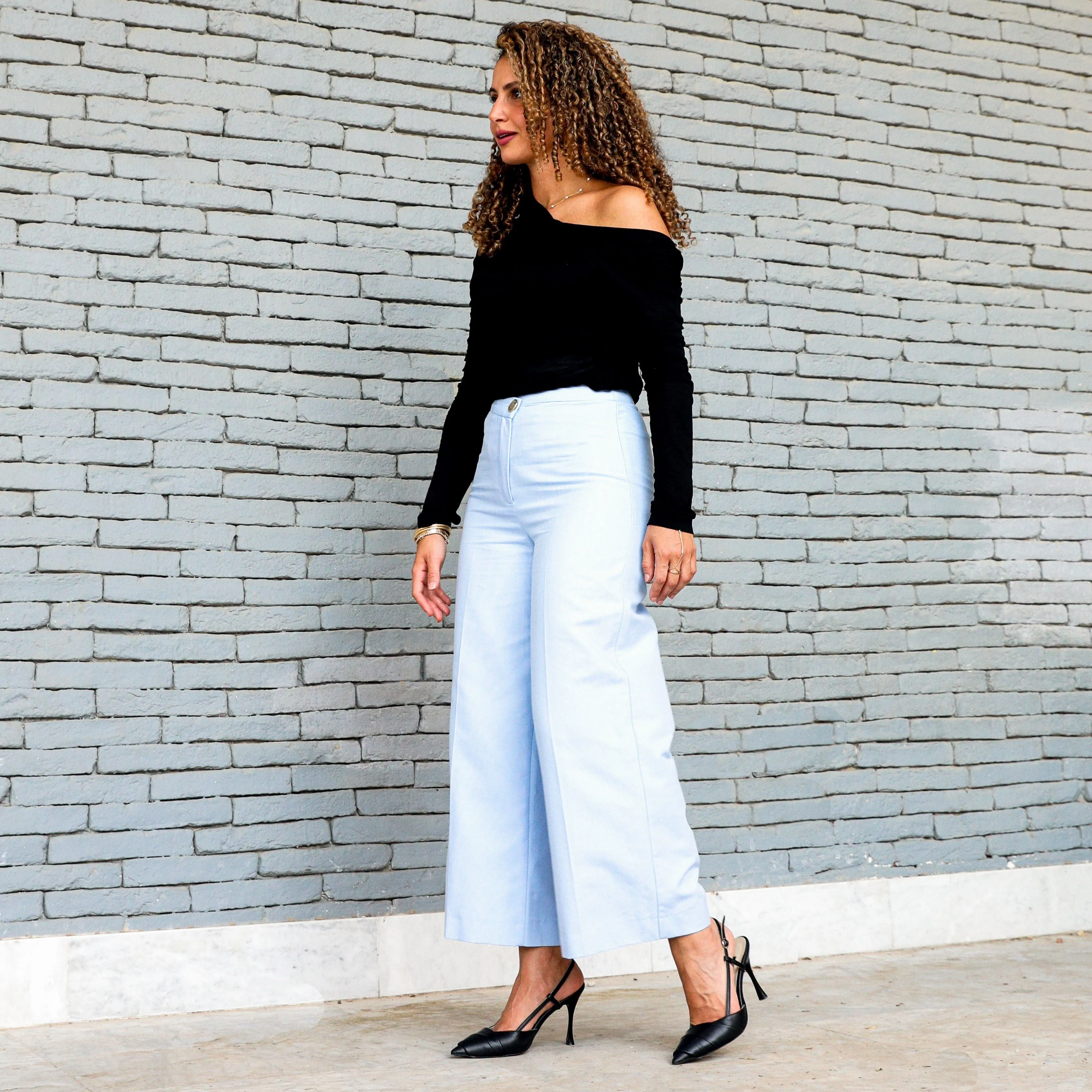 Aaliyah black heel