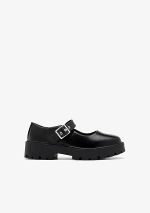 Black Buckle Loafers B&W